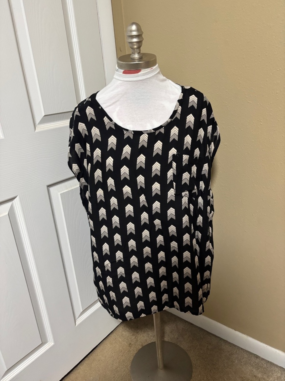Live 4 Truth Black Blouse with White Arrow Print
